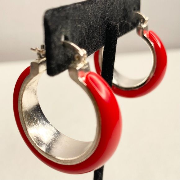 Huggie Hoop Earrings Red Enamel Silver Tone Base Latch Back - Picture 4 of 8